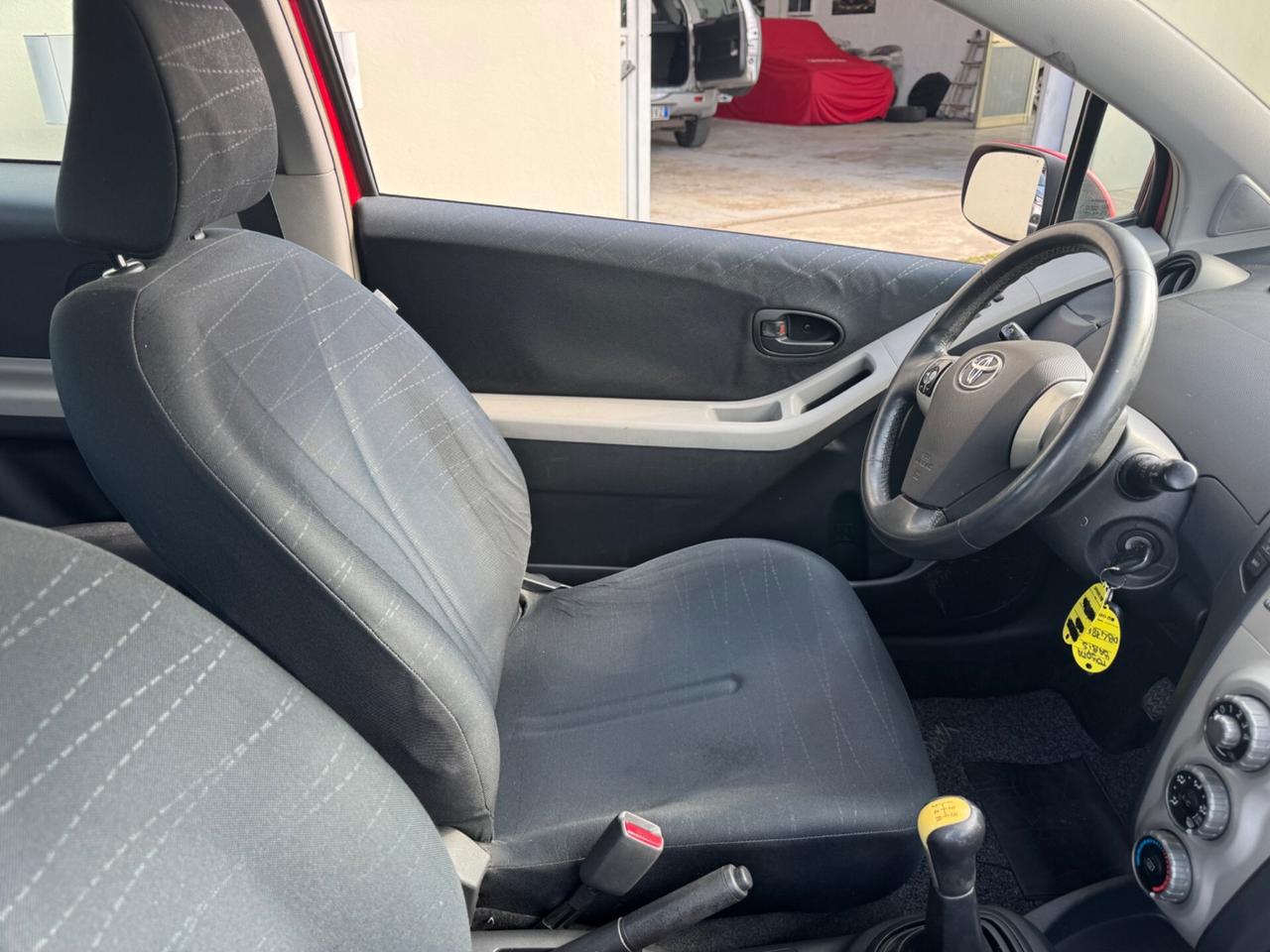 Toyota Yaris 1.4 D-4D 3 porte Sol