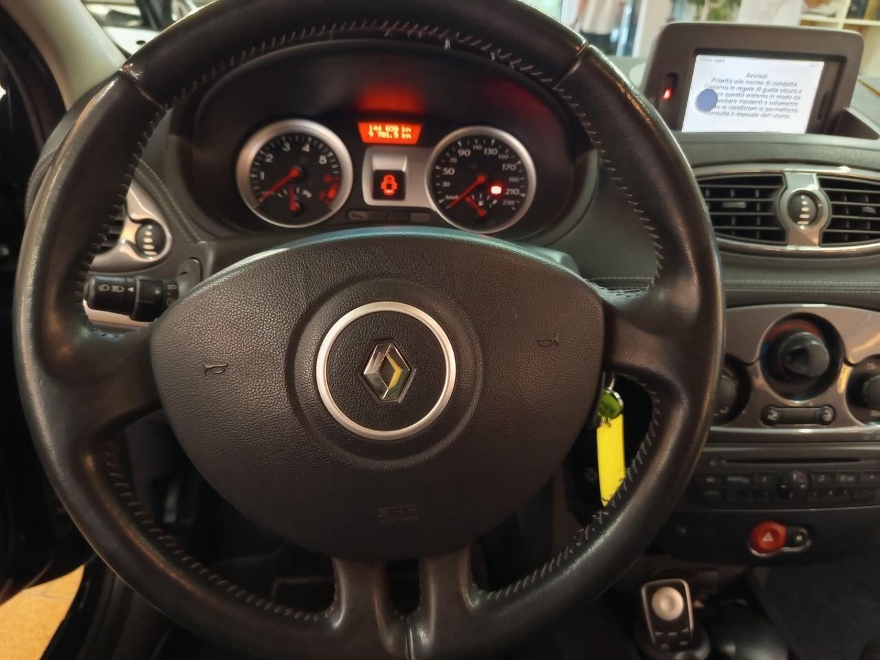 Renault Clio 1.2 16V 5 porte Luxe, 144 Mila chilometri ok neopatentati