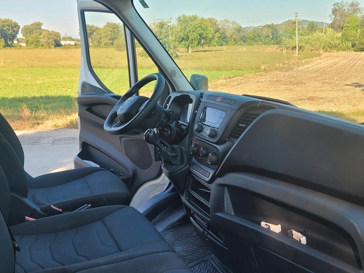 IVECO DAILY 35S12 V 3520 H2 FP