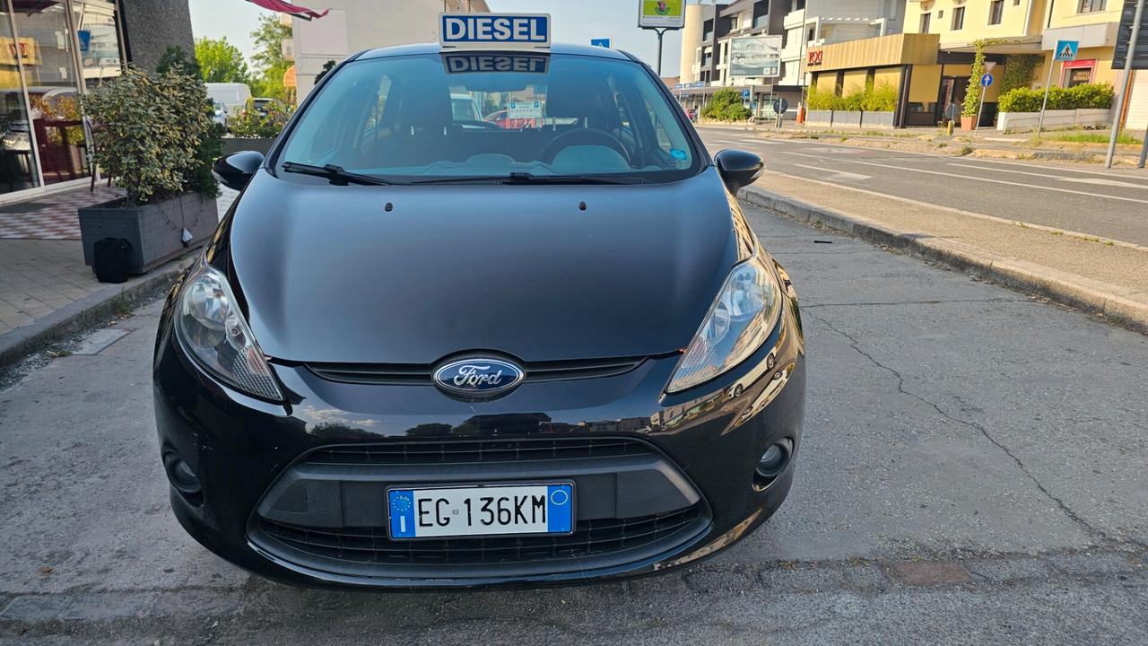 Ford Fiesta 1.4 TDCi 5p. Titanium
