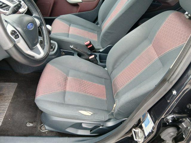 FORD Fiesta 1.4 TDCi 68CV 5 porte Titanium