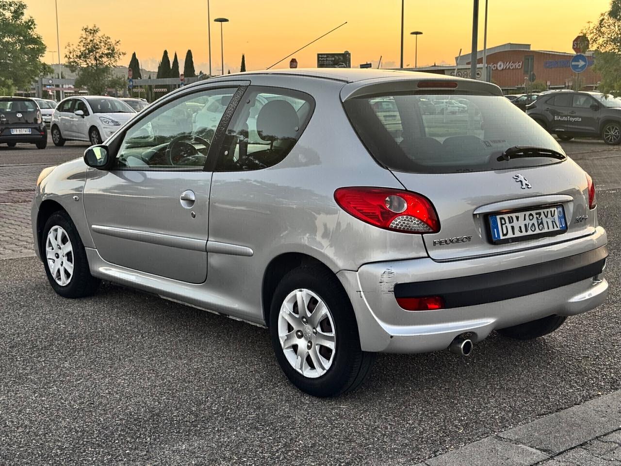 Peugeot 206 Plus 1.1 benzina 60CV 3 porte 90.000km 2009