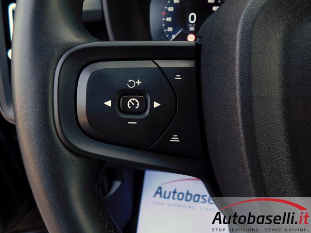 VOLVO XC40 T2 AUTOMATICO GEARTRONIC ESSENTIAL