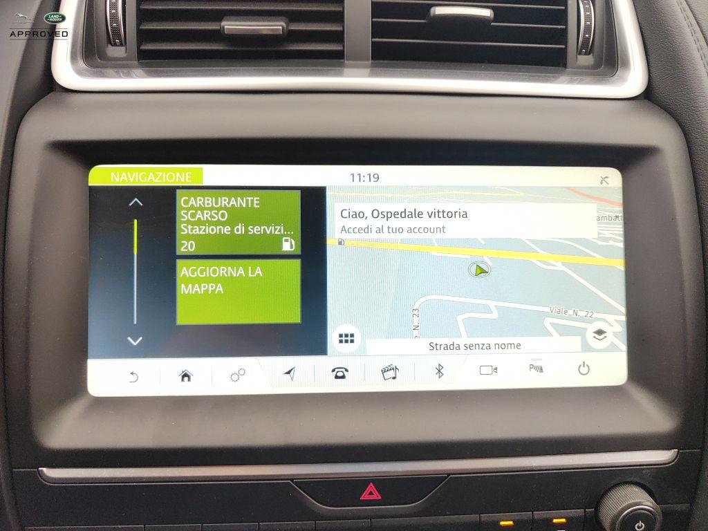JAGUAR E-Pace (X540) - E-Pace 2.0 AWD aut. R-Dynamic