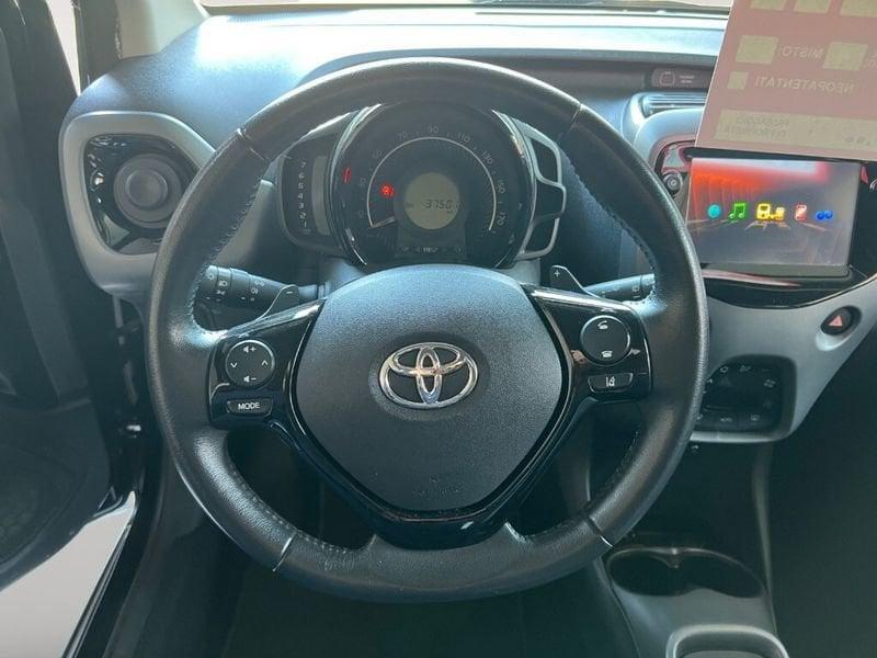 Toyota Aygo 2ª serie Connect 1.0 VVT-i 72 CV 5 porte x-clusiv MMT
