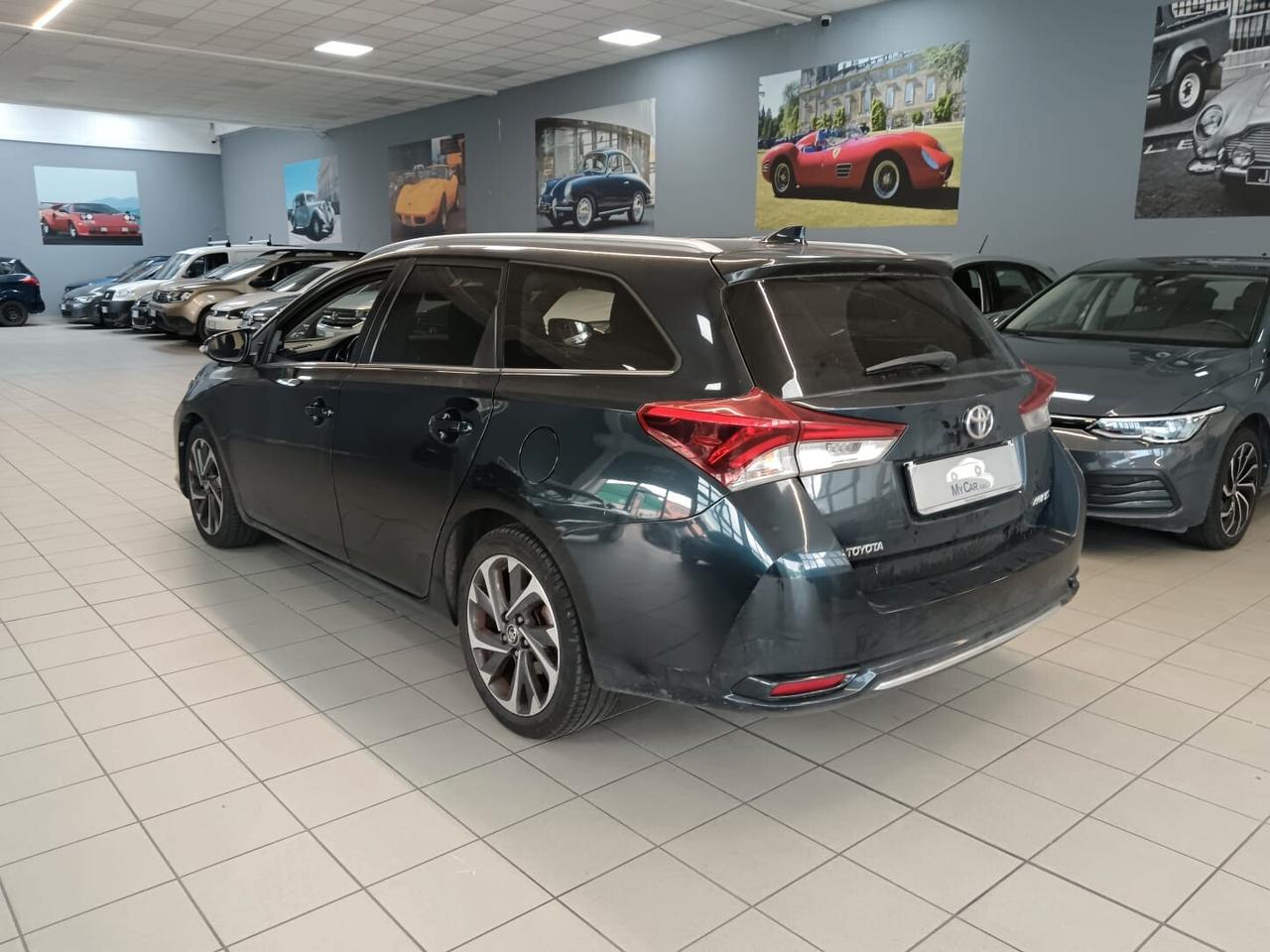 Toyota Auris Diesel Manuale