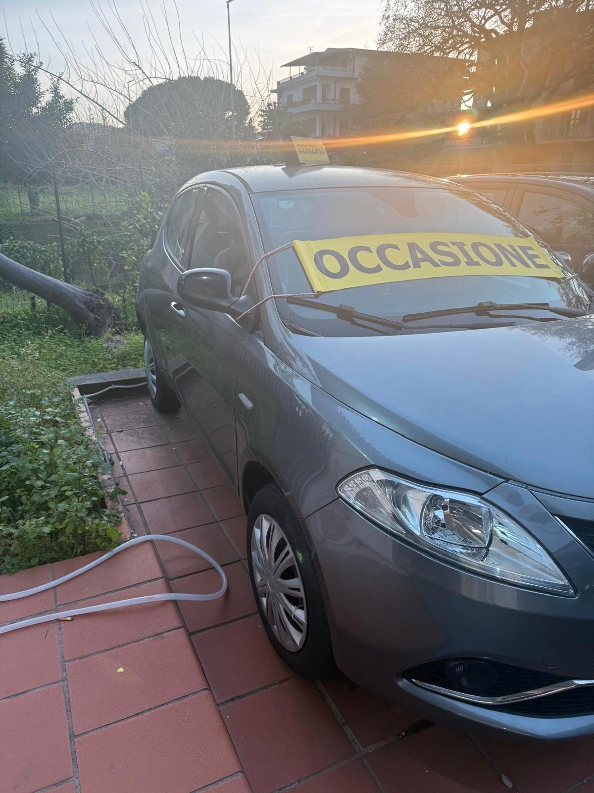 Lancia Ypsilon 0.9 TwinAir 85 CV 5 porte Metano Ecochic Gold