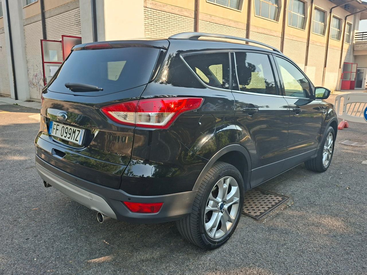 Ford Kuga 2.0 TDCI 150 CV S&S 4WD Powershift Business