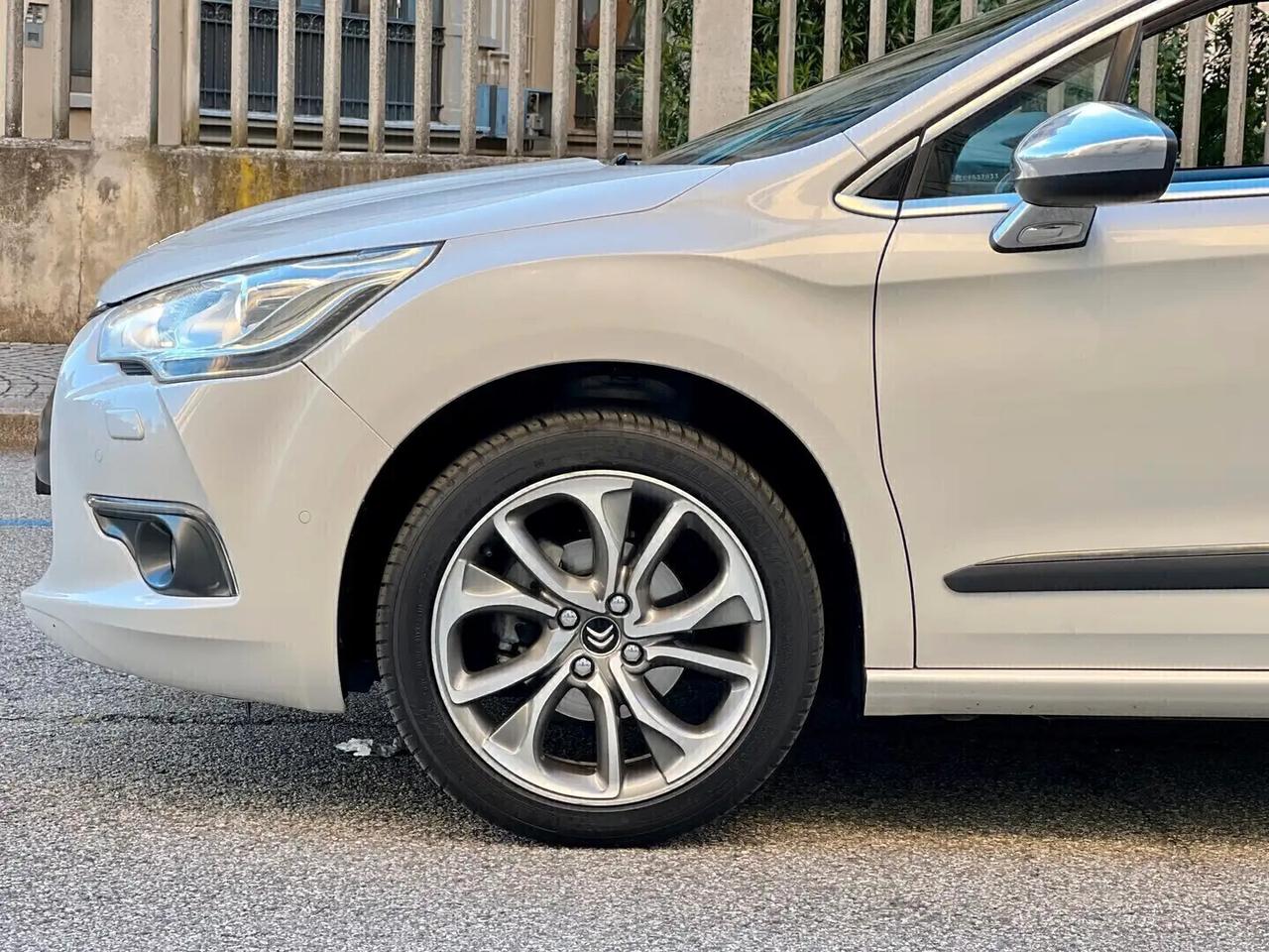 DS Automobiles DS 4 1.6 VTi Benz 120cv So Chic