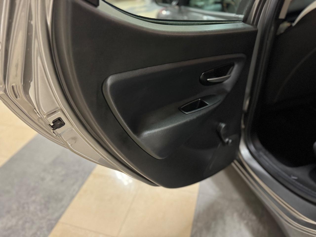 Lancia Ypsilon 1.2 69 CV 5 porte GPL Ecochic Gold