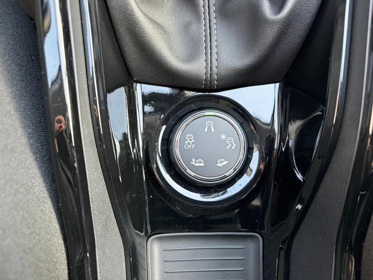 Peugeot 2008 1.6 BlueHDi 100CV Allure