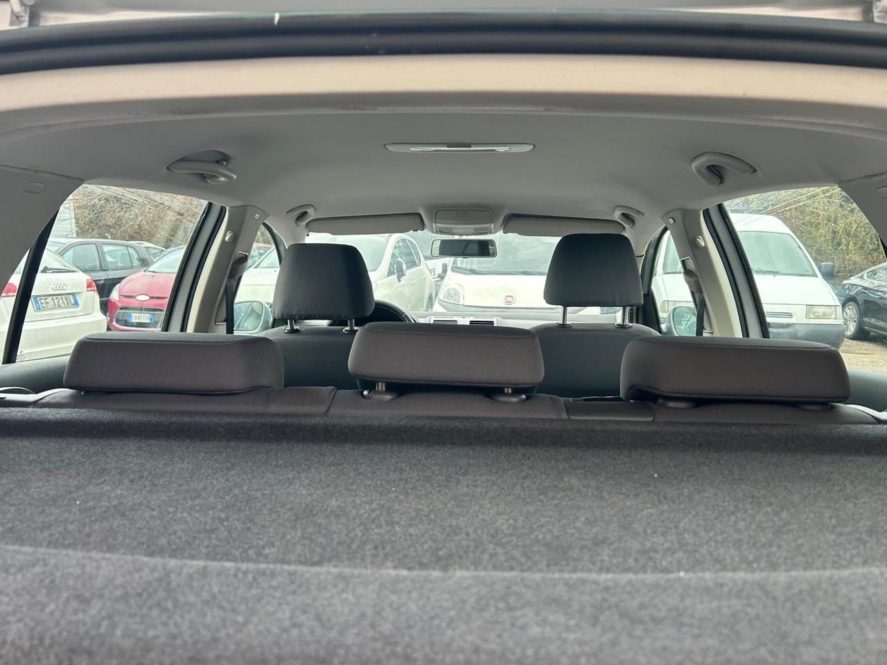 Volkswagen Golf 1.6 Benzina 99000km