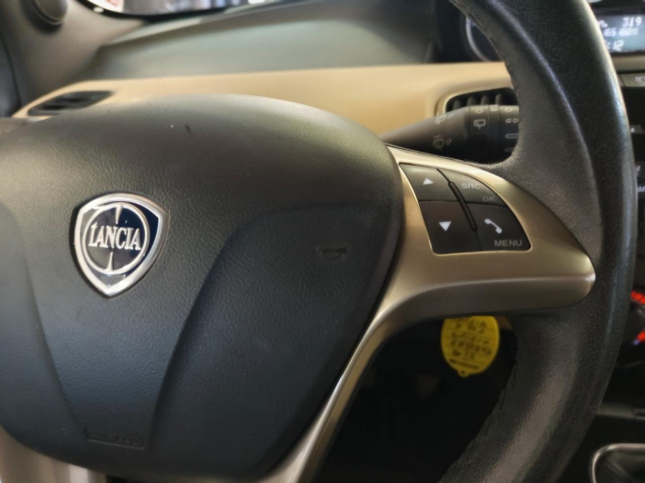 Lancia Ypsilon 1.3 Mjt diesel, 165 Mila chilometri ok neopatentati