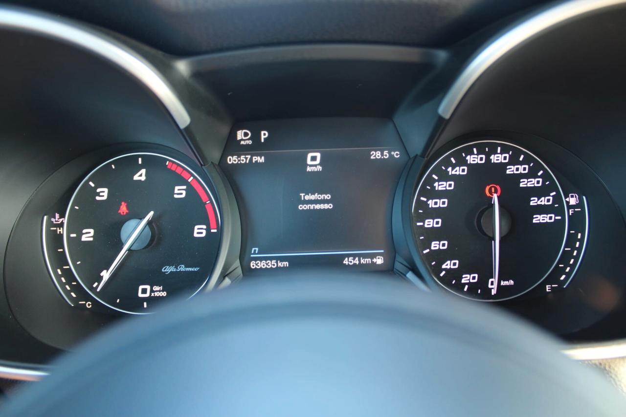 Alfa Romeo Stelvio Tua A SOLI 455€ al mese Anticipo Zero