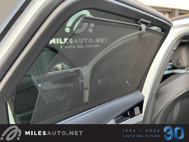 AUDI A4 quattro Matrix S tronic S line black edition Pano