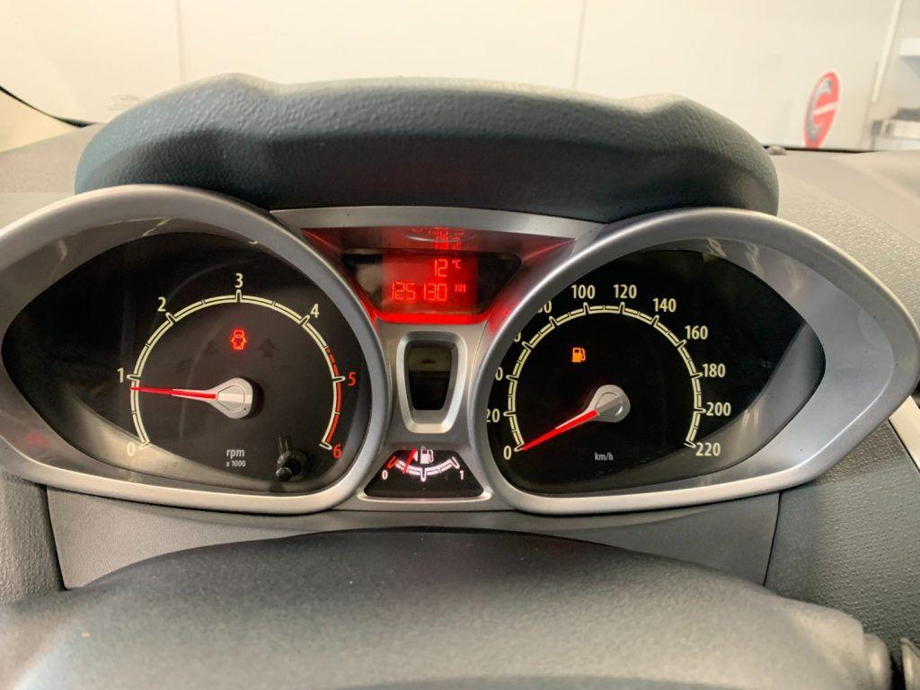 Ford Fiesta 1.4 Diesel 5 Porte Titanium