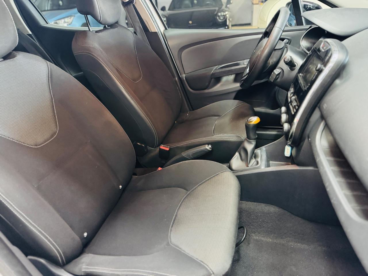 Renault Clio 1.2 75CV 5 porte Live*NEOPATENTATI*