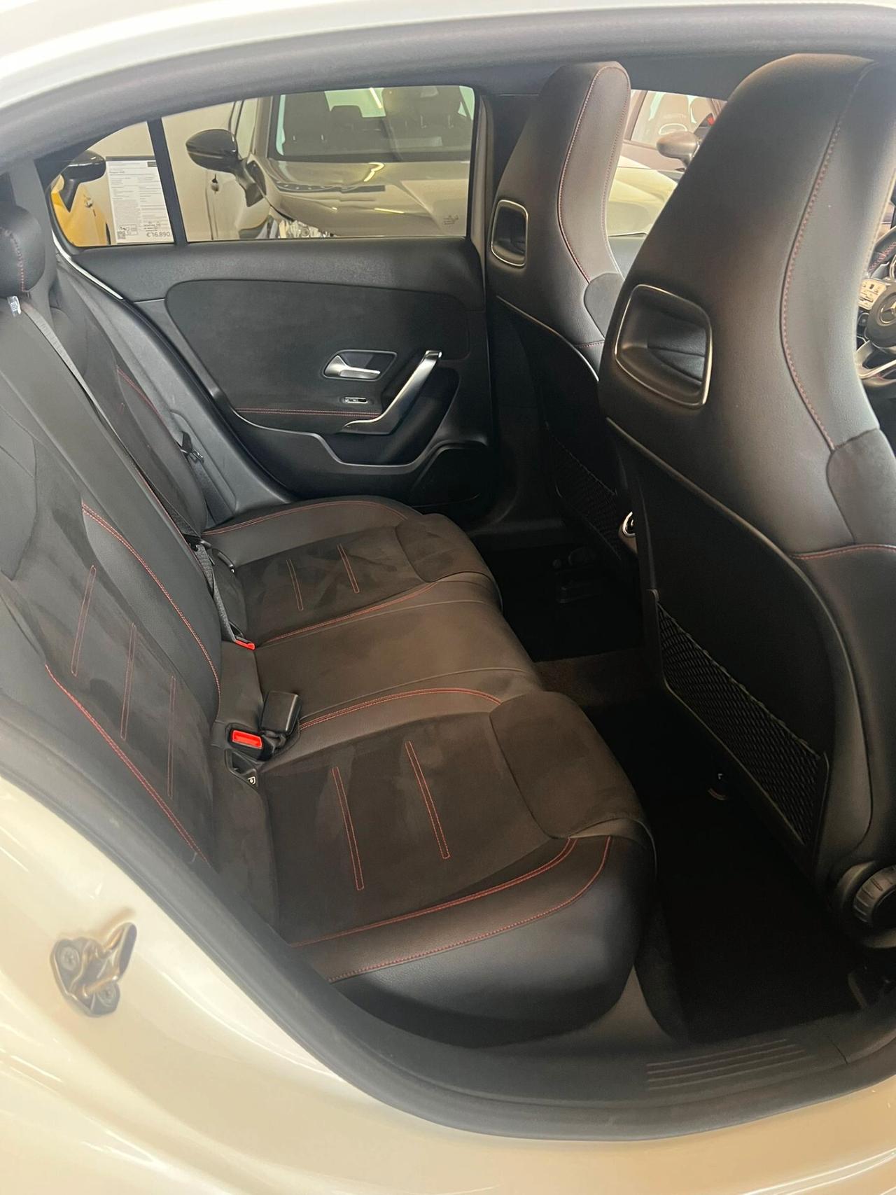 Mercedes-Benz A 180 Classe A - d Premium Auto + TETTO APRIBILE + LED