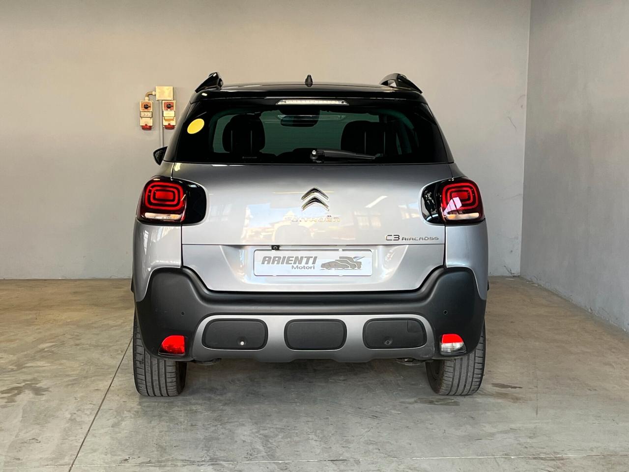Citroen C3 Aircross 1.2cc SHINE 130cv CAMBIO AUTOMATICO-FULL OPTIONAL