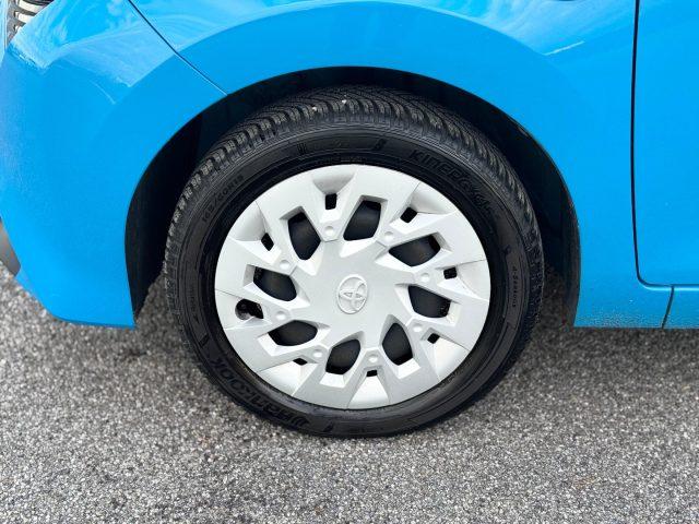 TOYOTA Aygo CONNECT 1.0 VVT-i 5 P X-BUSINESS *SERVICE TOYOTA*