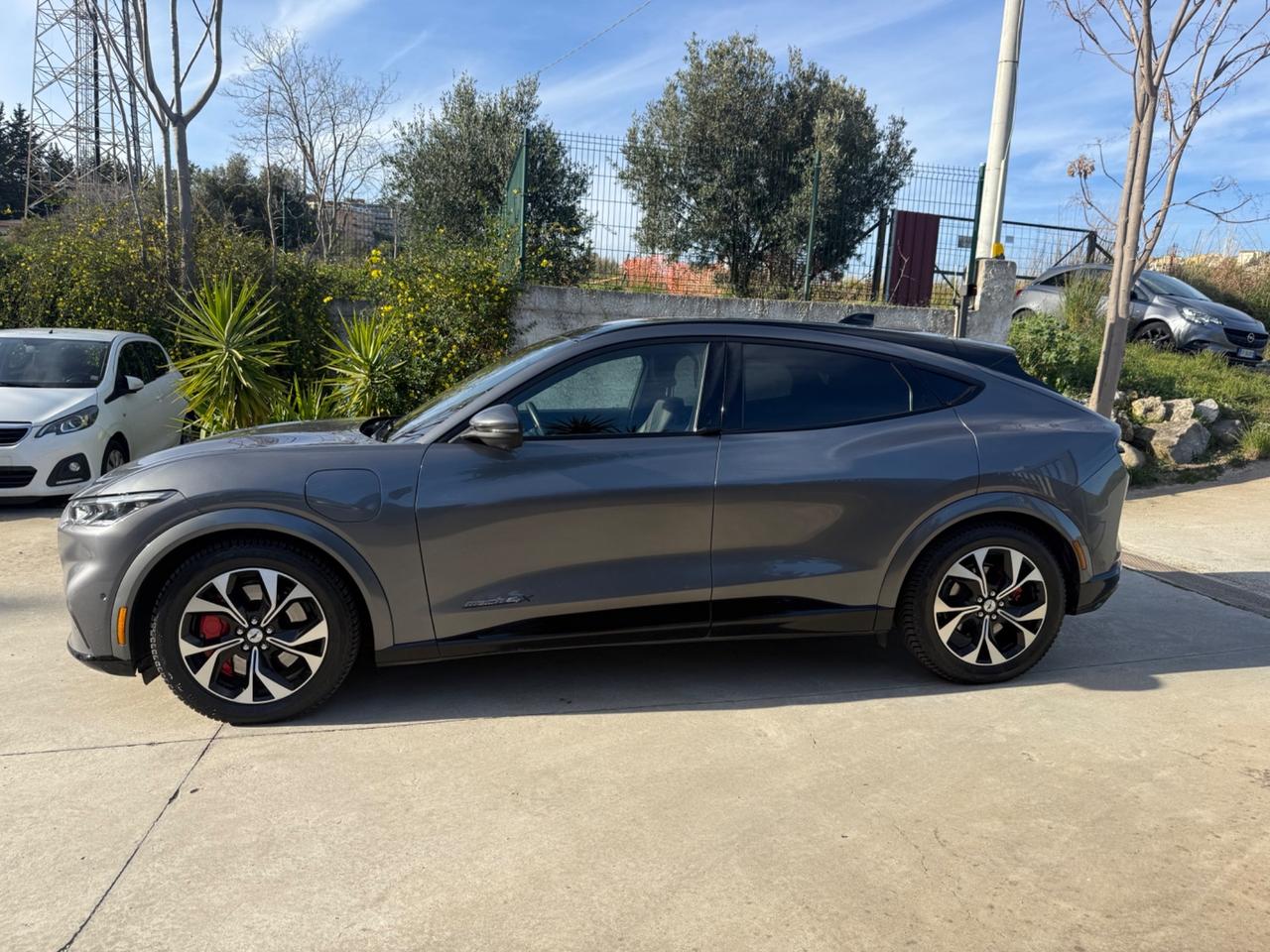 Ford Mustang Mach-E AWD Extended Range First Edition 351 CV