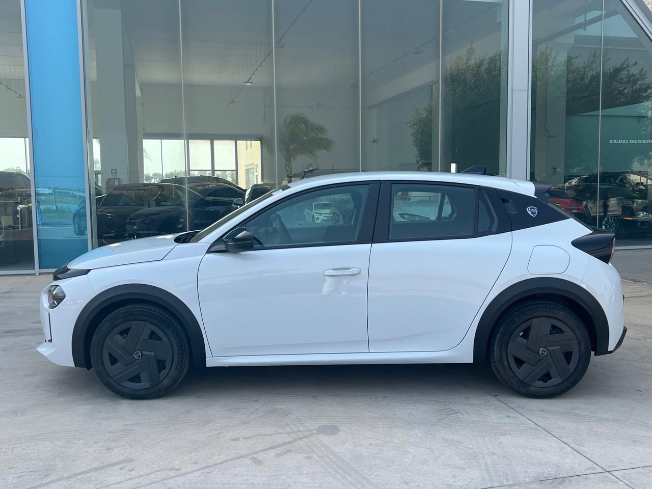 Lancia Ypsilon 1.2 turbo 100CV - possibilità noleggio no scoring