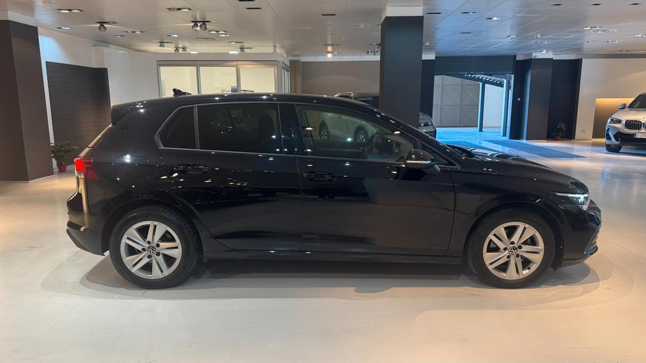 VOLKSWAGEN GOLF 8 2.0D 116CV - 2022