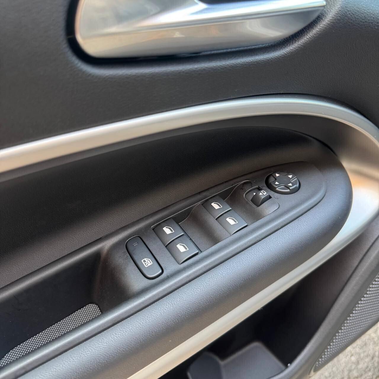 JEEP Avenger 1.2 turbo e-hybrid Summit NUOVA - KM 0