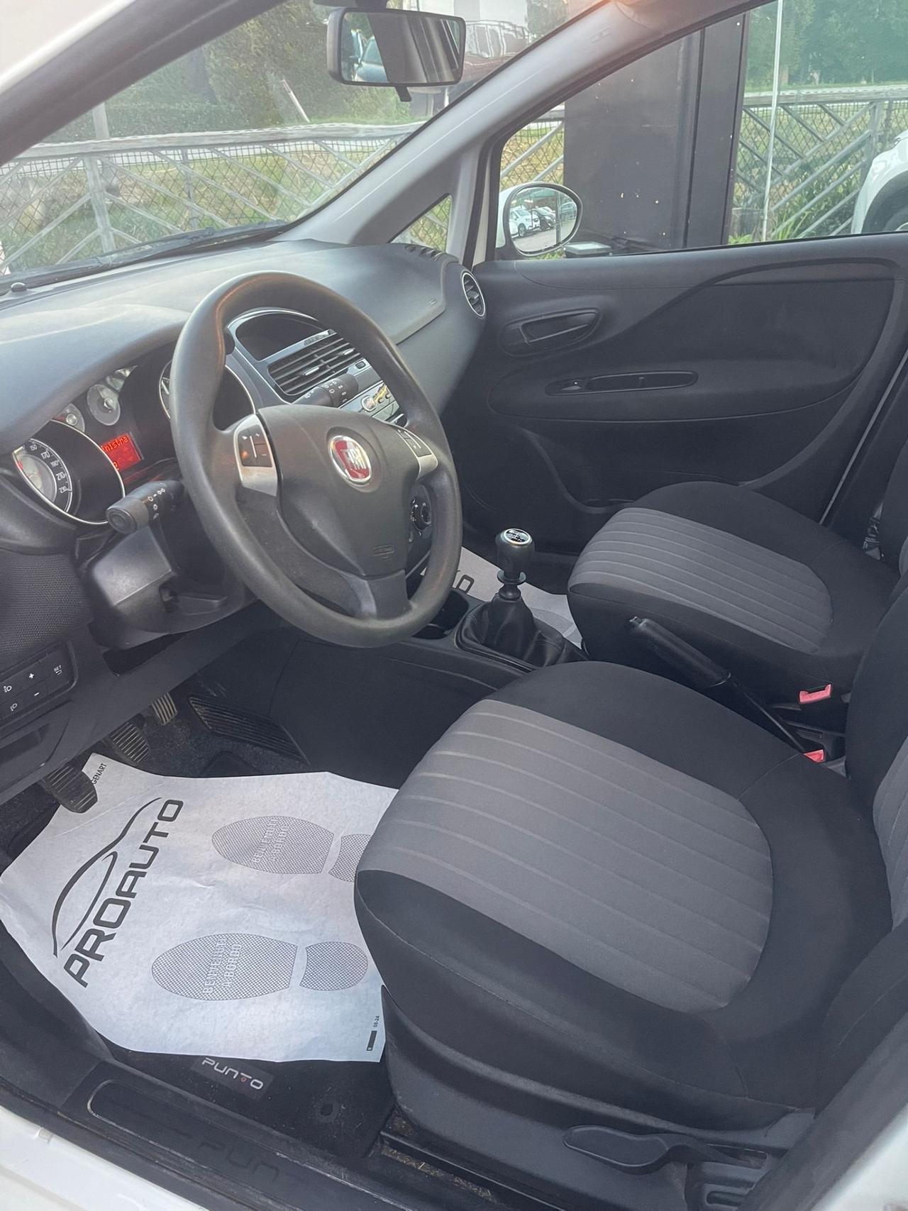 Fiat Punto 1.4 8V 5 porte Natural Power Street 2017
