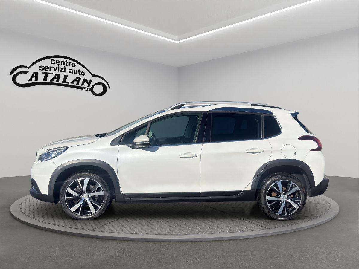 PEUGEOT - 2008 - 1.6 BlueHDi 102cv Black Matt bianco perla