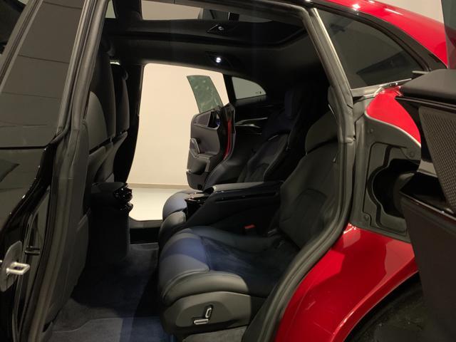 FERRARI Purosangue Purosangue V12 719HP "BREMBO CARBON CERAMIC"