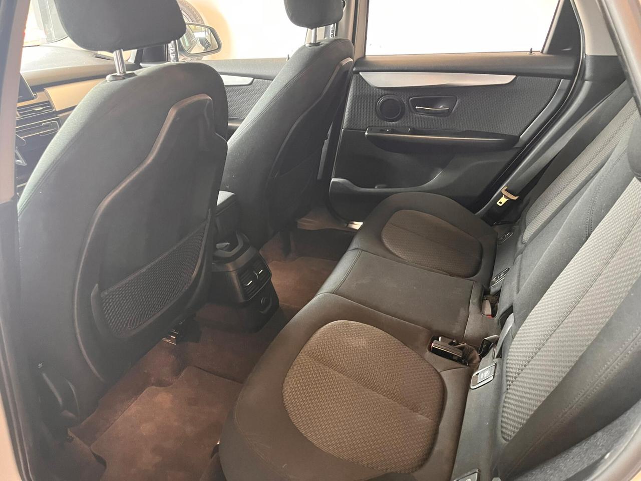 Bmw 218 218d Advantage