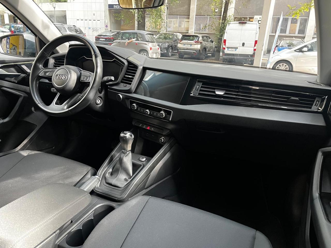 Audi A1 SPB 30 TFSI Identity Black
