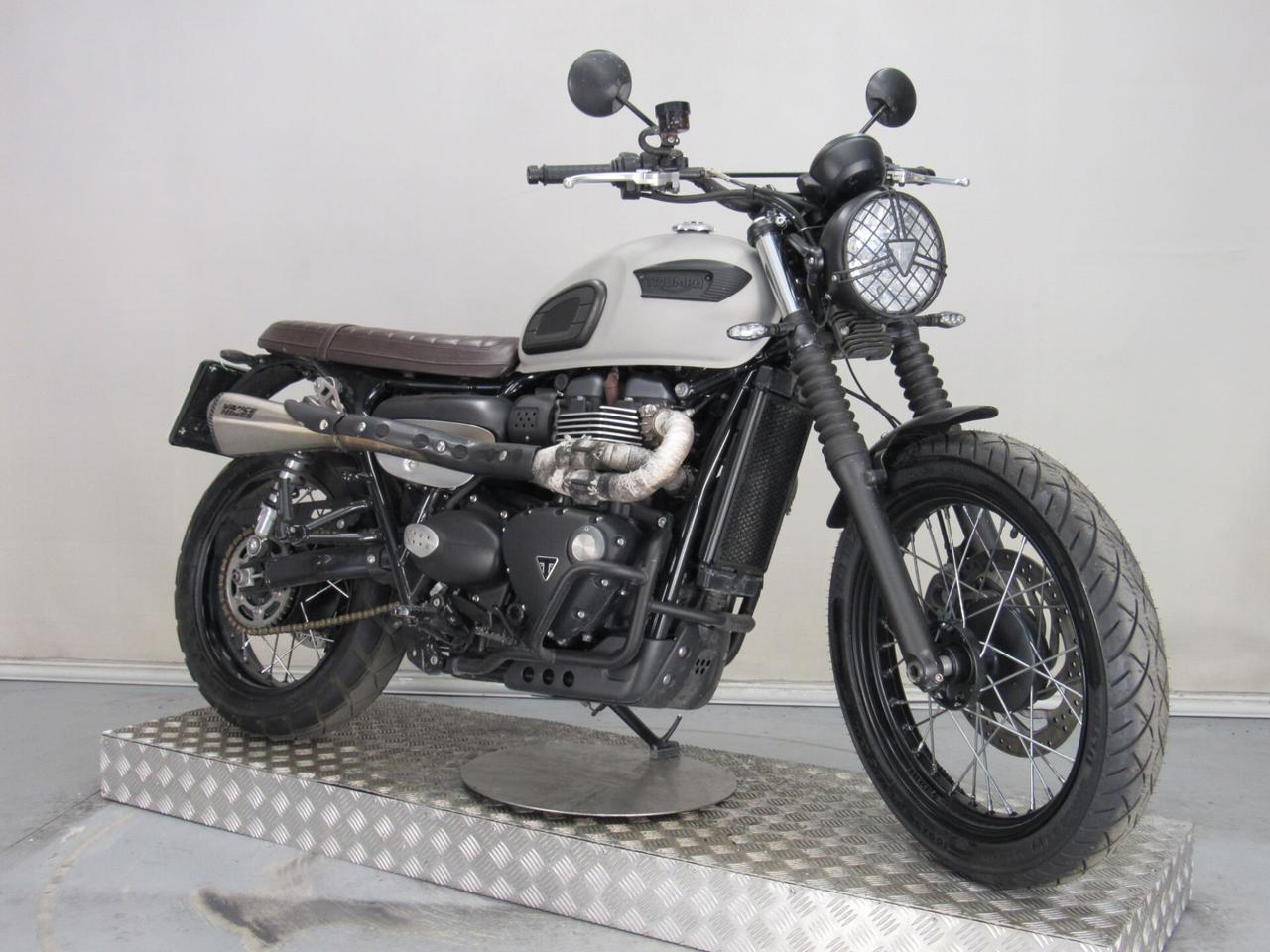 Triumph Street Scrambler ABS VANCE & HINES