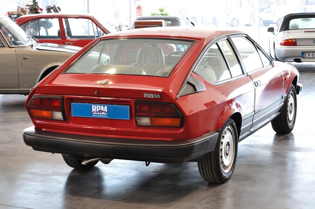 Alfa Romeo Alfetta GTV 2.0