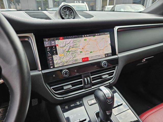 PORSCHE Macan 2.0