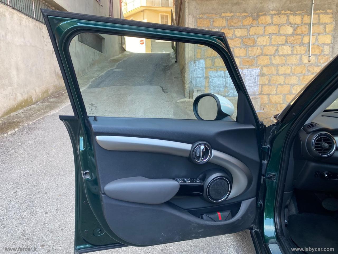 MINI Mini Cooper SD 5 porte VETTURA IN CONTO VENDITA