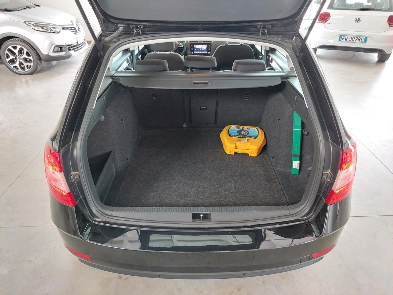 SKODA Octavia 1.6 TDI SCR 115 CV Wagon Ambition - 2019