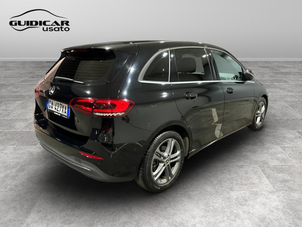 Mercedes-Benz Classe B - W247 2018 - B 180 d Sport Plus auto