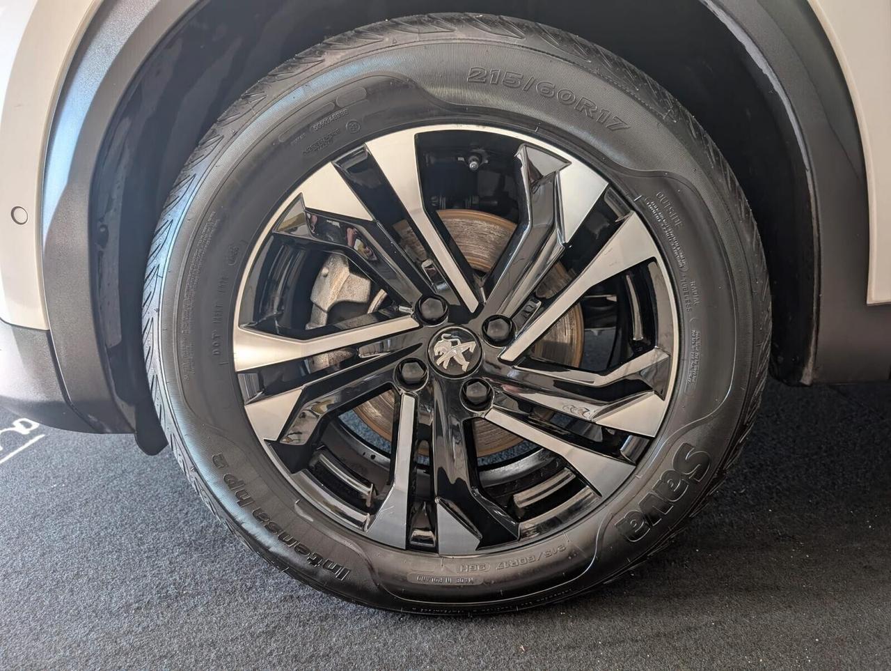 Peugeot 2008 BlueHDi 130 S&S EAT8 GT Pack