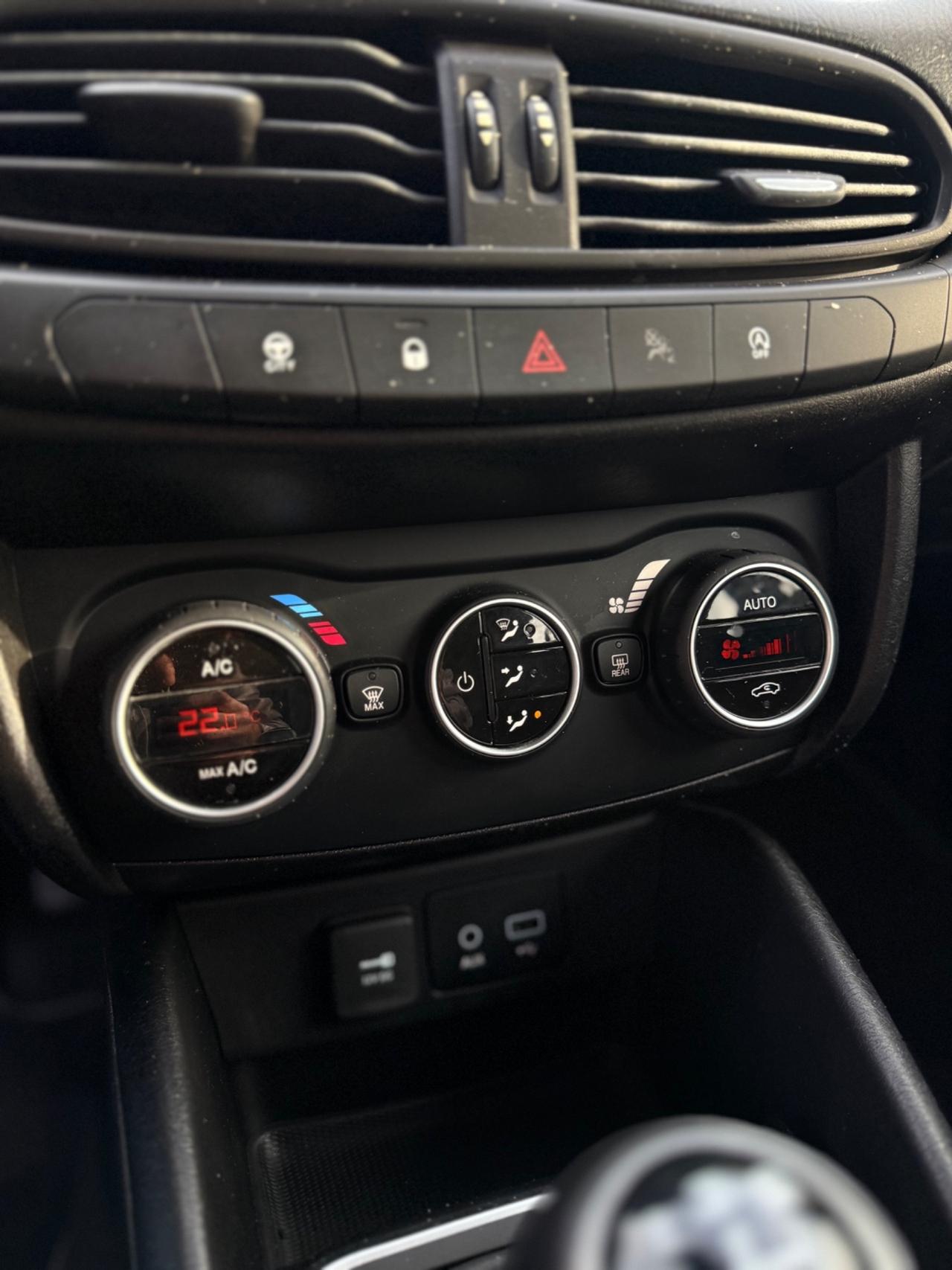 Fiat Tipo 1.6 Mjt S&S 5 porte Easy Business