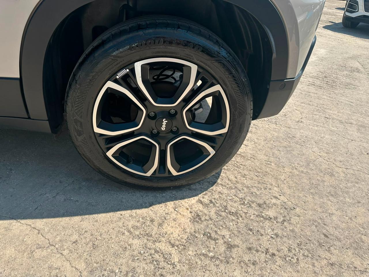 Jeep Avenger 1.2 Turbo 100 CV Summit
