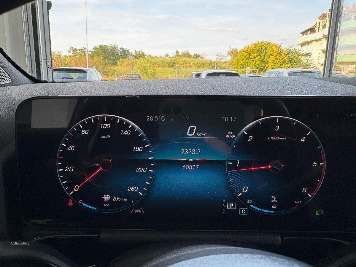 MERCEDES - Classe GLA - 180 d Automatic Premium