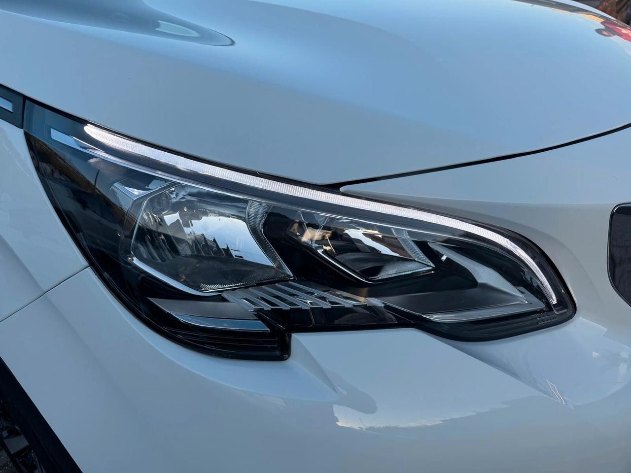 Peugeot 3008 BlueHDi 130 S&S Allure-2019