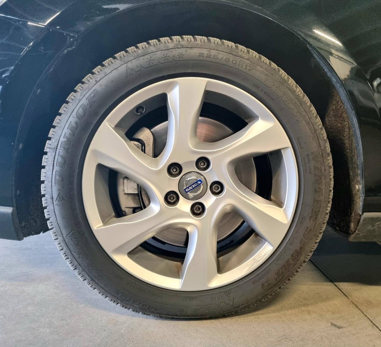 VOLVO V40 2.0 D3 150CV Geartronic SUMMUM