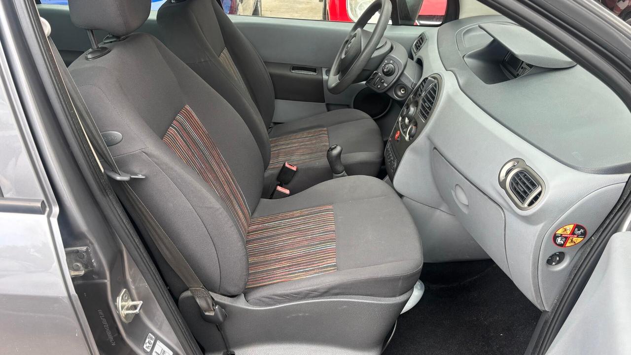Renault Modus 1.5 dCi 85CV Dynamique