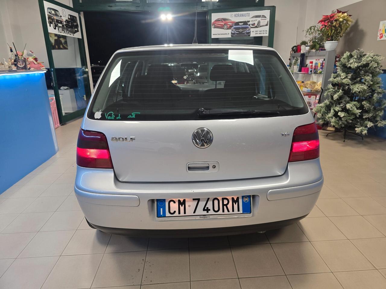 Volkswagen Golf 1.6 16V FSI 3p. Comfortline