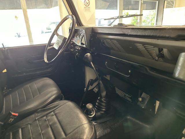 LAND ROVER Defender 90 diesel Soft-top