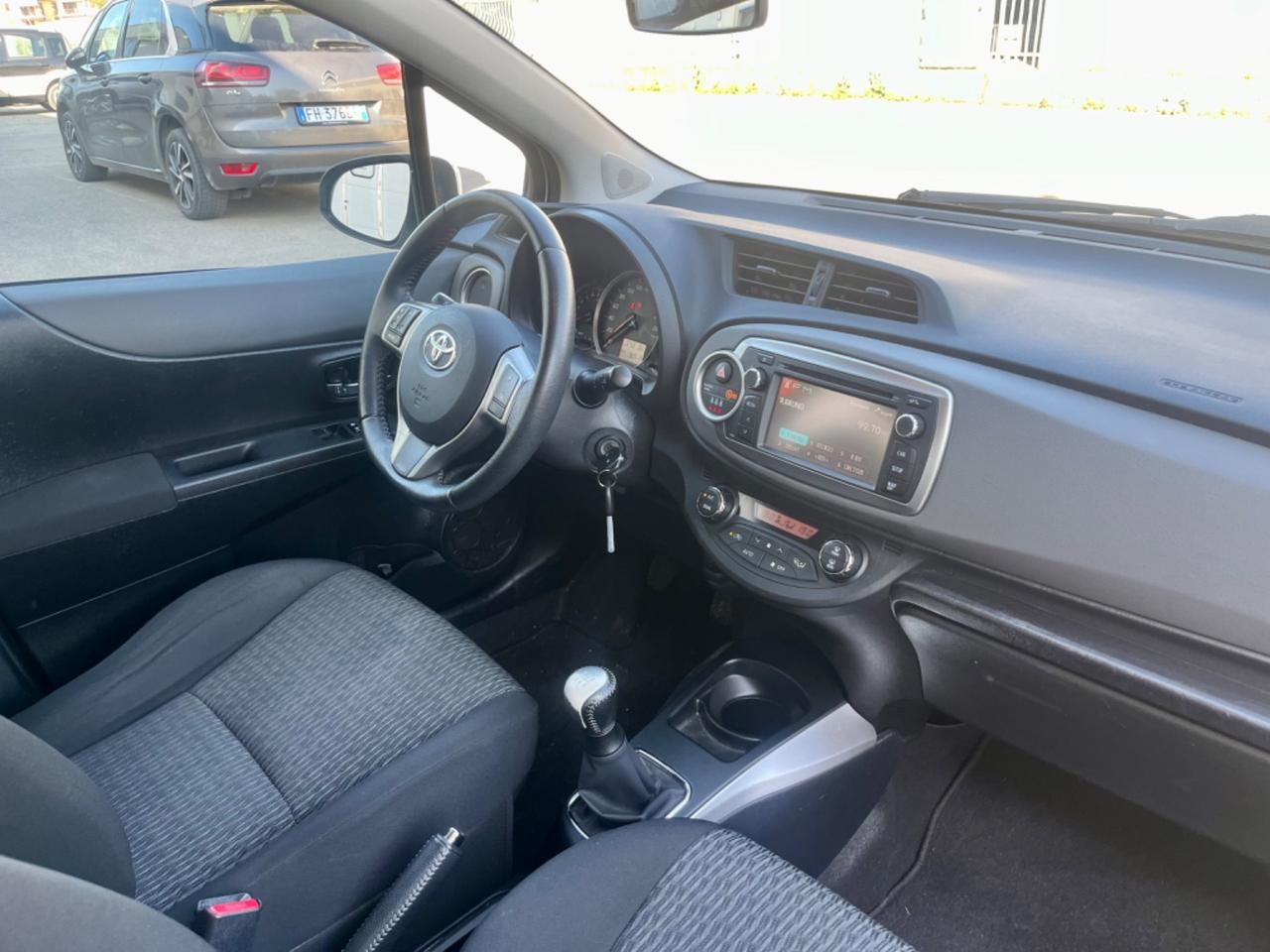 Toyota Yaris 1.0benz 2013 92.000km perfetta