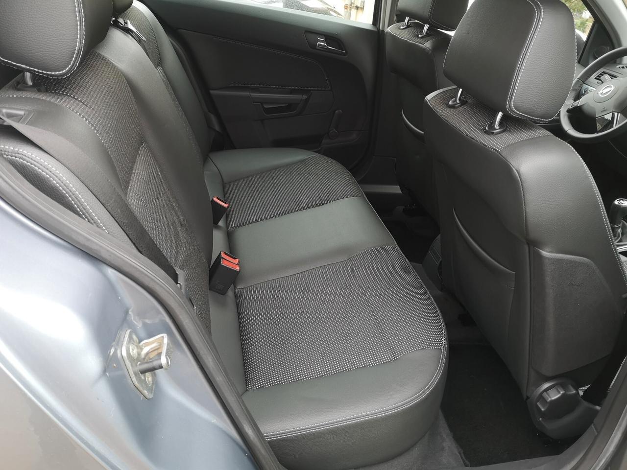 Opel Astra 1.7 CDTI 110CV 5 porte Enjoy